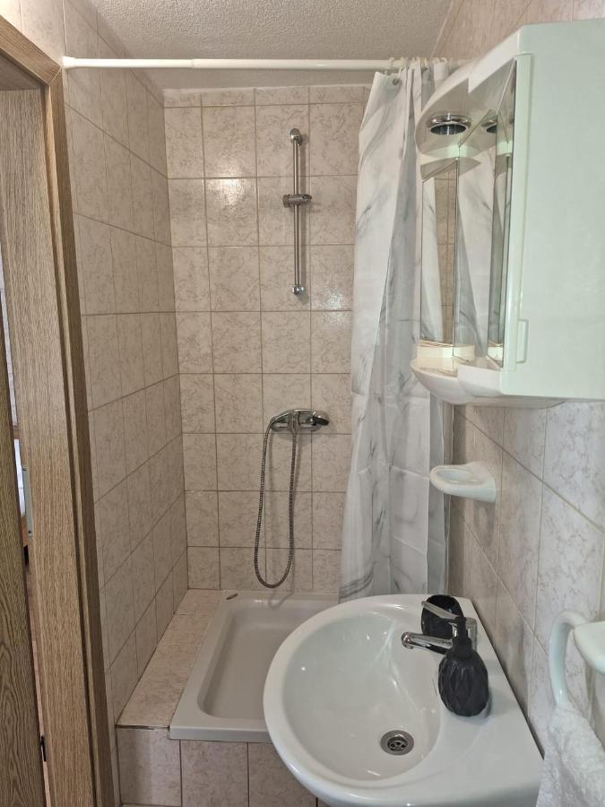 Apartment Tonka Трогір Екстер'єр фото