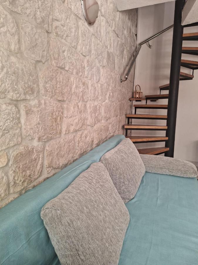 Apartment Tonka Трогір Екстер'єр фото