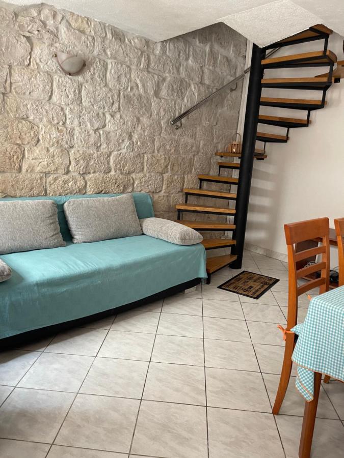 Apartment Tonka Трогір Екстер'єр фото