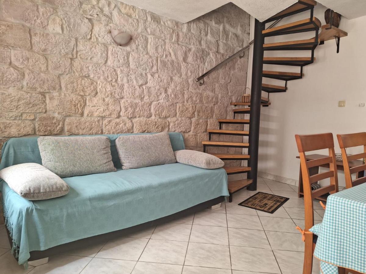Apartment Tonka Трогір Екстер'єр фото